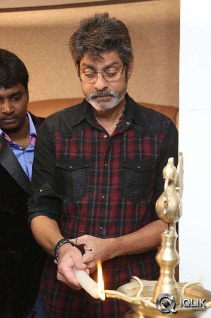 Jagapathi-Babu-Launches-Yuktha-Restaurant